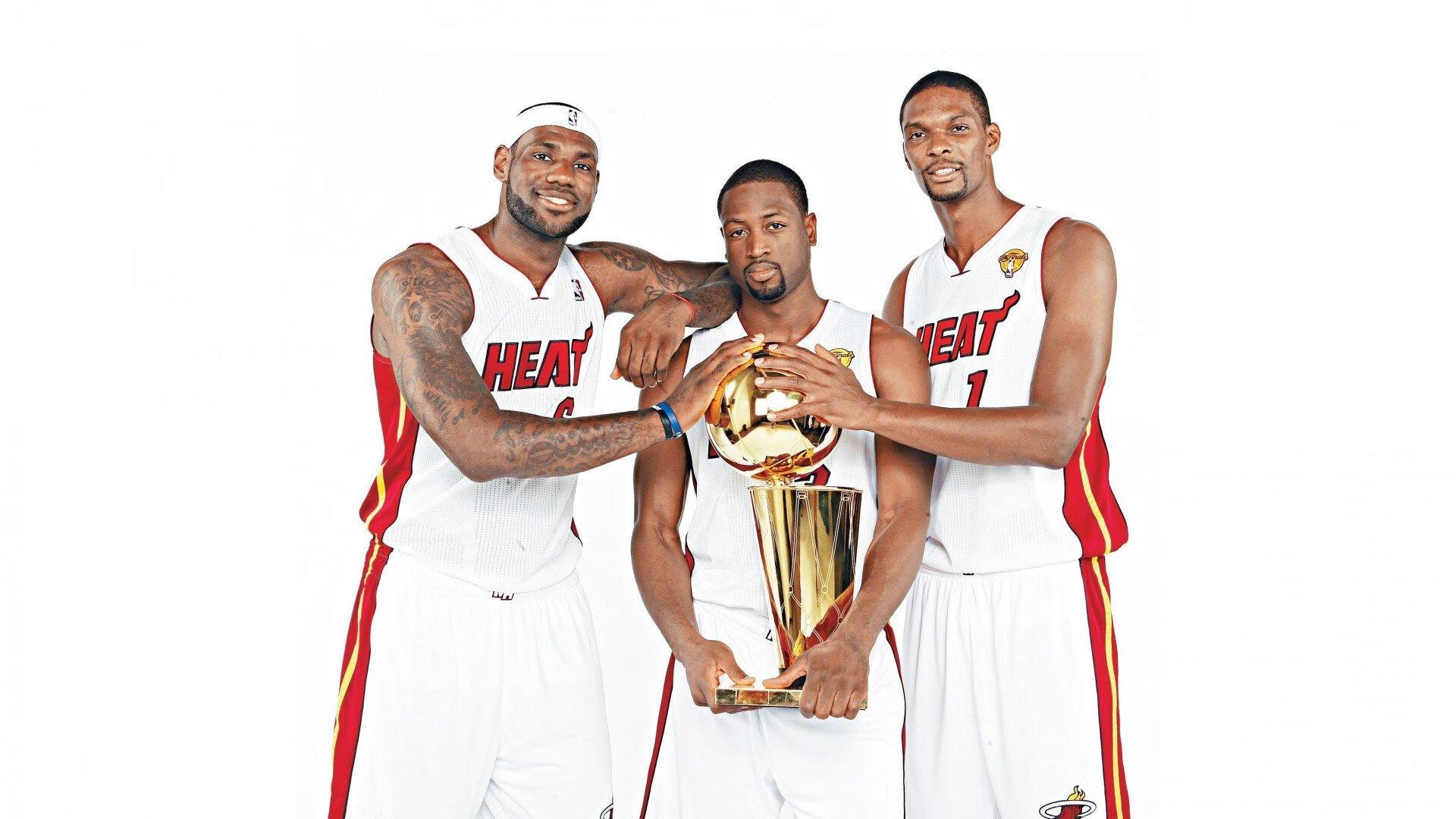 拜仁中场大洗牌！法尔克确认帕利尼亚、格雷罗成夏窗离队热门