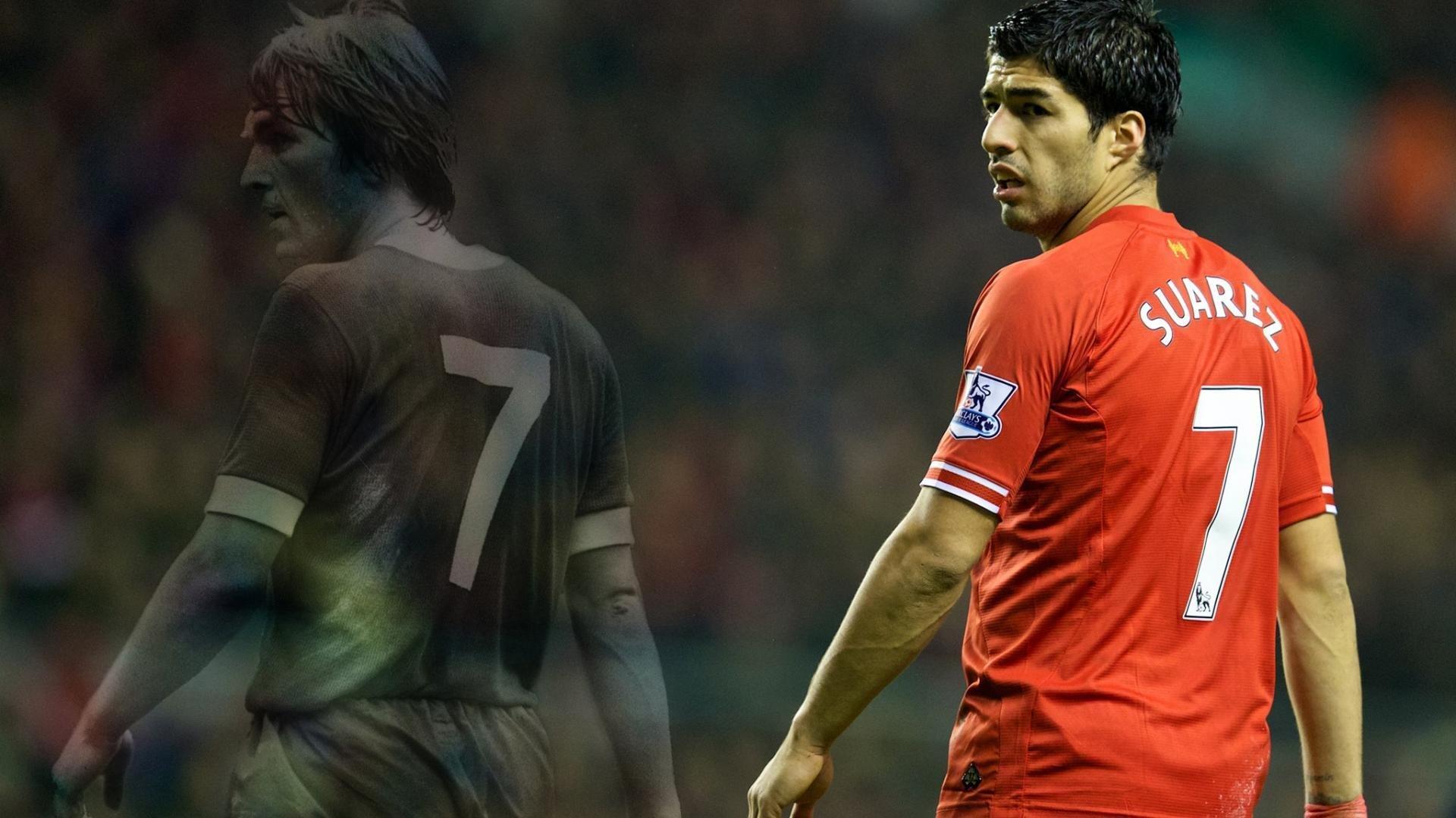 绿茵温情涌动,传奇告别时刻,万千祝福汇成感谢之河